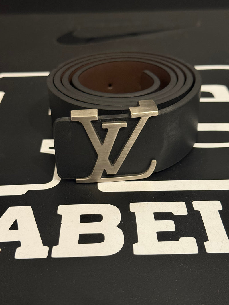 Cinto Louis Vuitton Initiales Black Logo Silver - Pronta Entrega