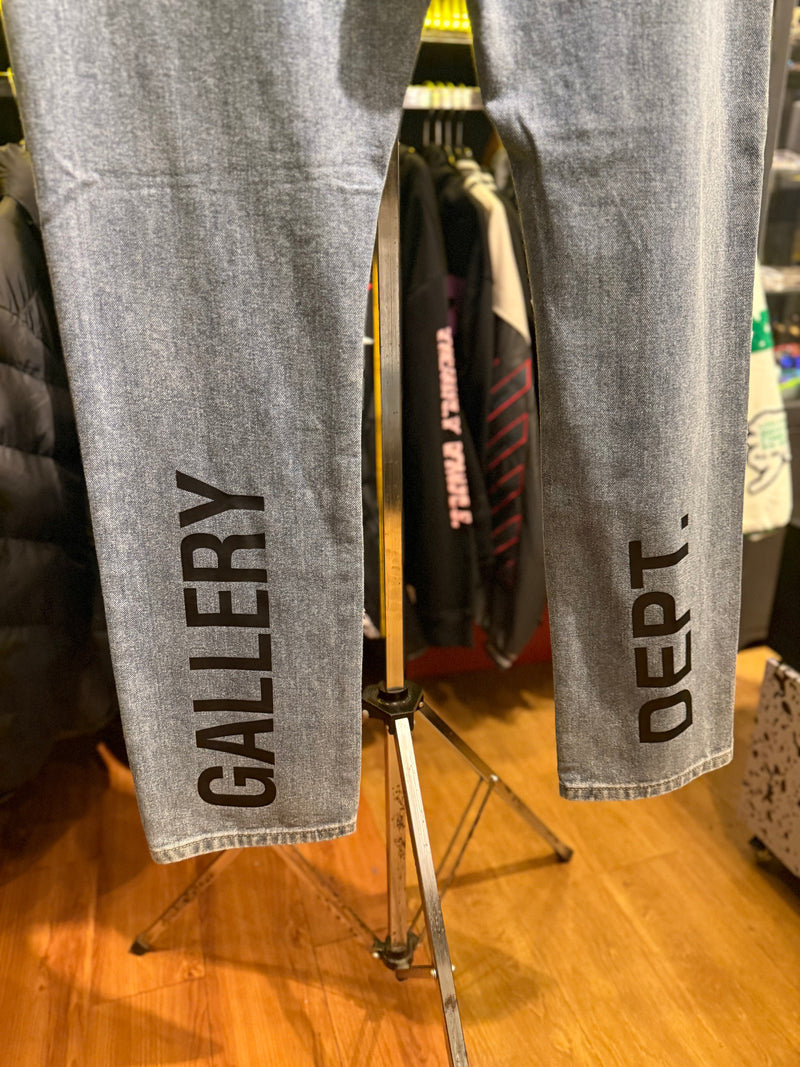 Calça Gallery Dept. jeans Marinho Lavado Logo Preto - Pronta Entrega