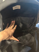 Mochila Essentials Couro Preto Mini Logo - Pronta Entrega