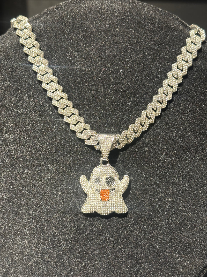 Corrente Cravejada Pingente Ghost Em Zicornia Cubica Prata 40 CM - Pronta Entrega