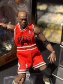 Action Figure Michael Jordan: Chicago Bulls NBA Uniforme Vermelho No. 100 Medicom Mafex - Pronta Entrega