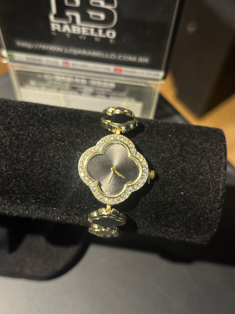 Relógio Pulseira Dourada Trevos Pretos 20 CM - Pronta Entrega