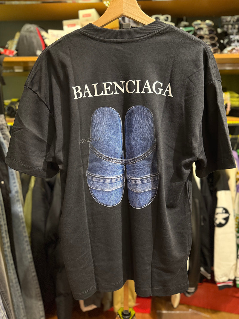Camiseta Balenciaga ‘Slide Oversized’ Preta - Pronta Entrega
