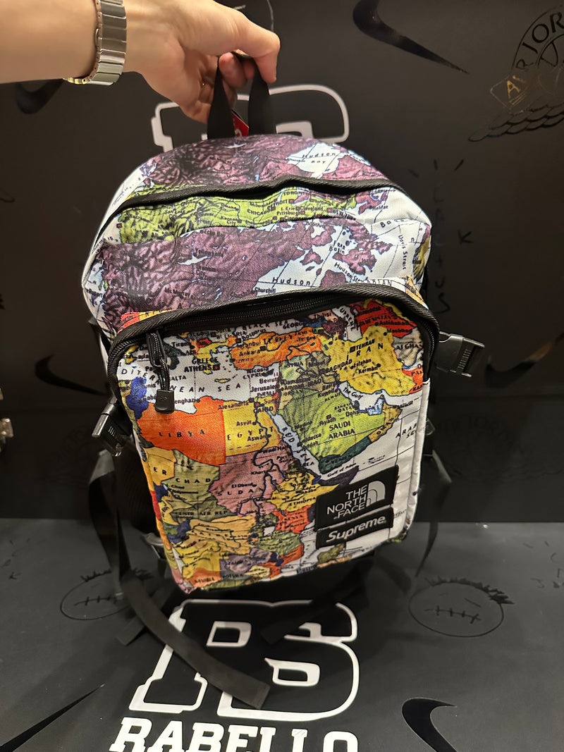 Mochila The North Face x Supreme Travel - Pronta Entrega