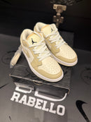 Tênis Nike Air Jordan 1 Low SE Sail Rattan University Red - Pronta Entrega