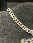 Corrente Cravejada Pingente “No Cap” Em Zicornia Cubica Prata 45 CM - Pronta Entrega