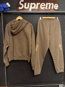 Conjunto Trapstar Irongate Arch Chenille 2.0 Brown - Pronta Entrega