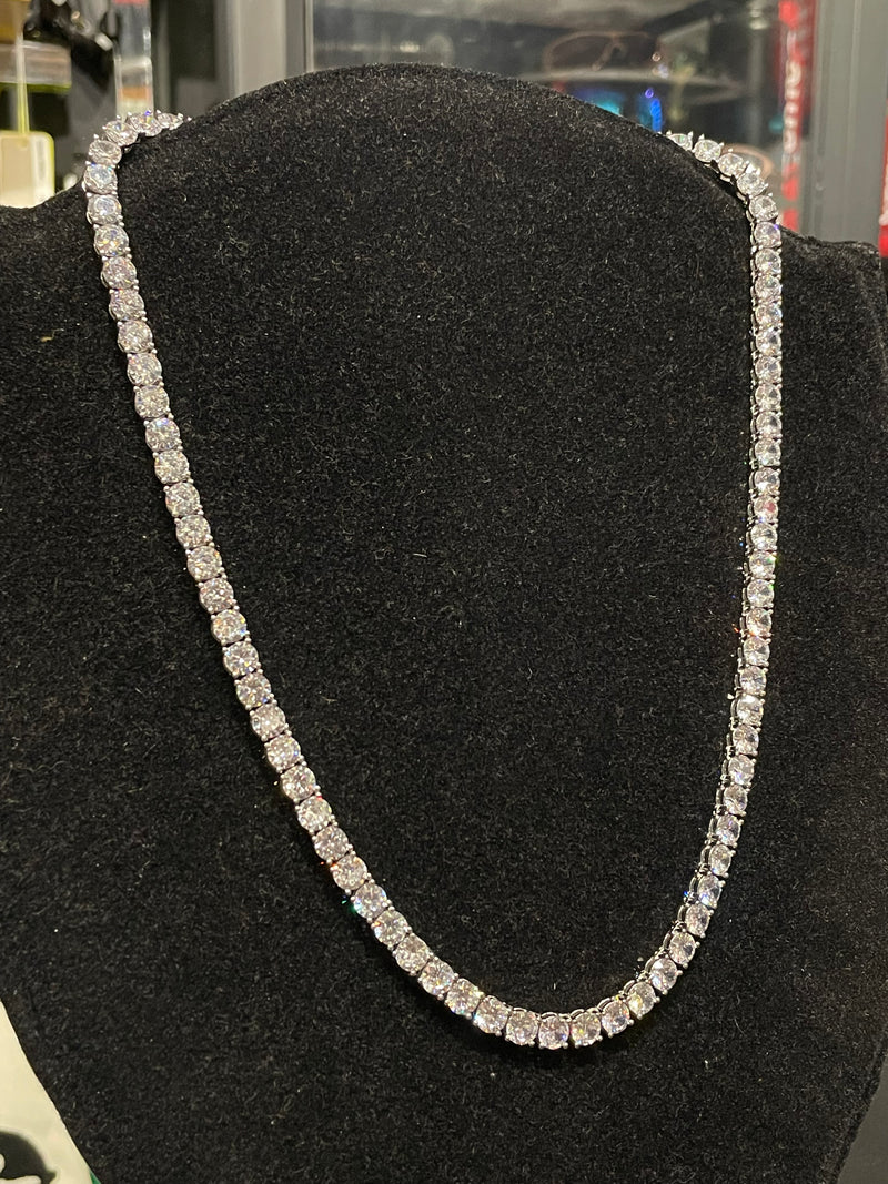 Colar Slim Cravejado Ice Zircônia Prata 55 CM - Pronta Entrega