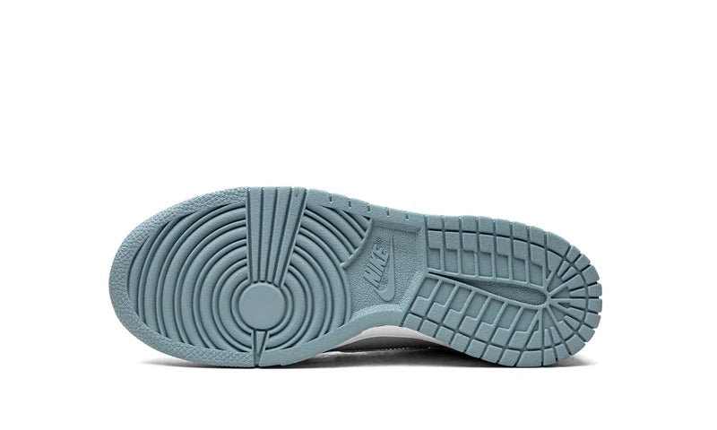 Dunk Low Blue Clear Swoosh - Encomenda
