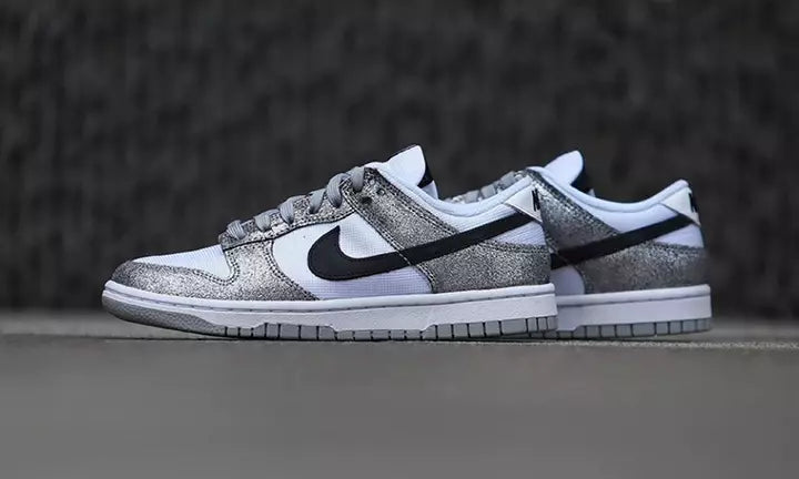 Nike Dunk Low 'Golden Gals' Prata - Encomenda