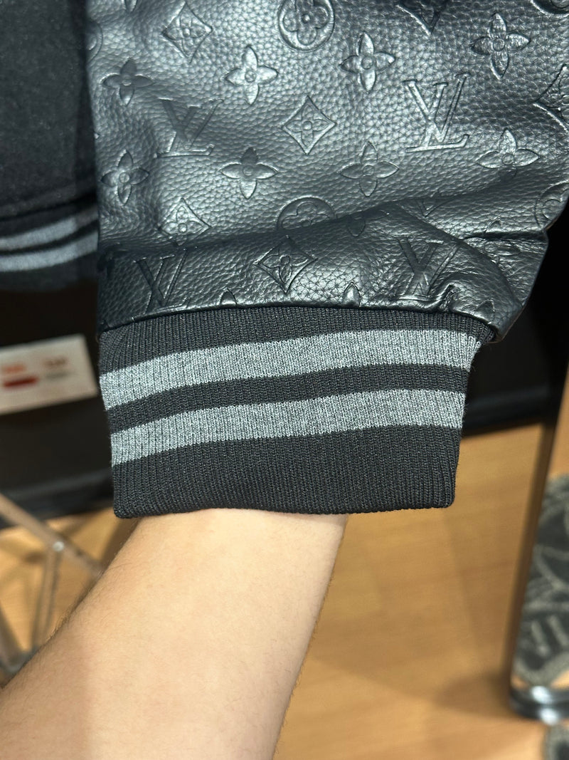 Jaqueta Varsity Louis Vuitton Black - Pronta Entrega