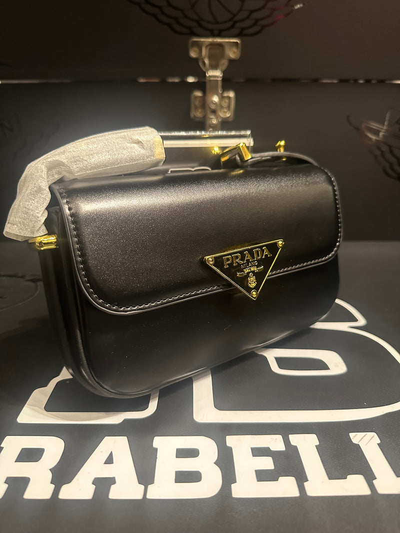 Bolsa Prada Black Logo Triangular Gold - Pronta Entrega
