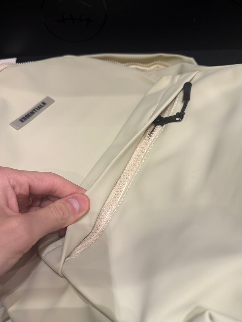 Mochila Essentials Couro Creme  - Pronta Entrega