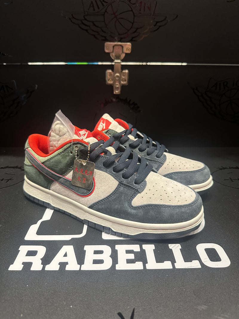 Tênis Nike SB Dunk Low "Steamboy OST" x
Otomo Katsuhiro Green/Blue - Pronta Entrega