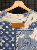 Camiseta Louis Vuitton Bandana Print Monogram - Pronta Entrega