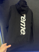 Moletom Supreme Satin Appliqué Black SS26-W9 - Pronta Entrega