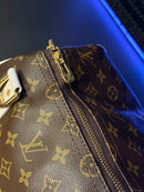 Bolsa Louis Vuitton x NBA Keepall Bandoulière 55 - Pronta Entrega