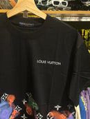 Camiseta Louis Vuitton Preta Multicolor - Pronta Entrega