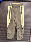 Calça Nike Tech Men's Dri-FIT Woven Colour-Block Oversized Trousers Green - Pronta Entrega