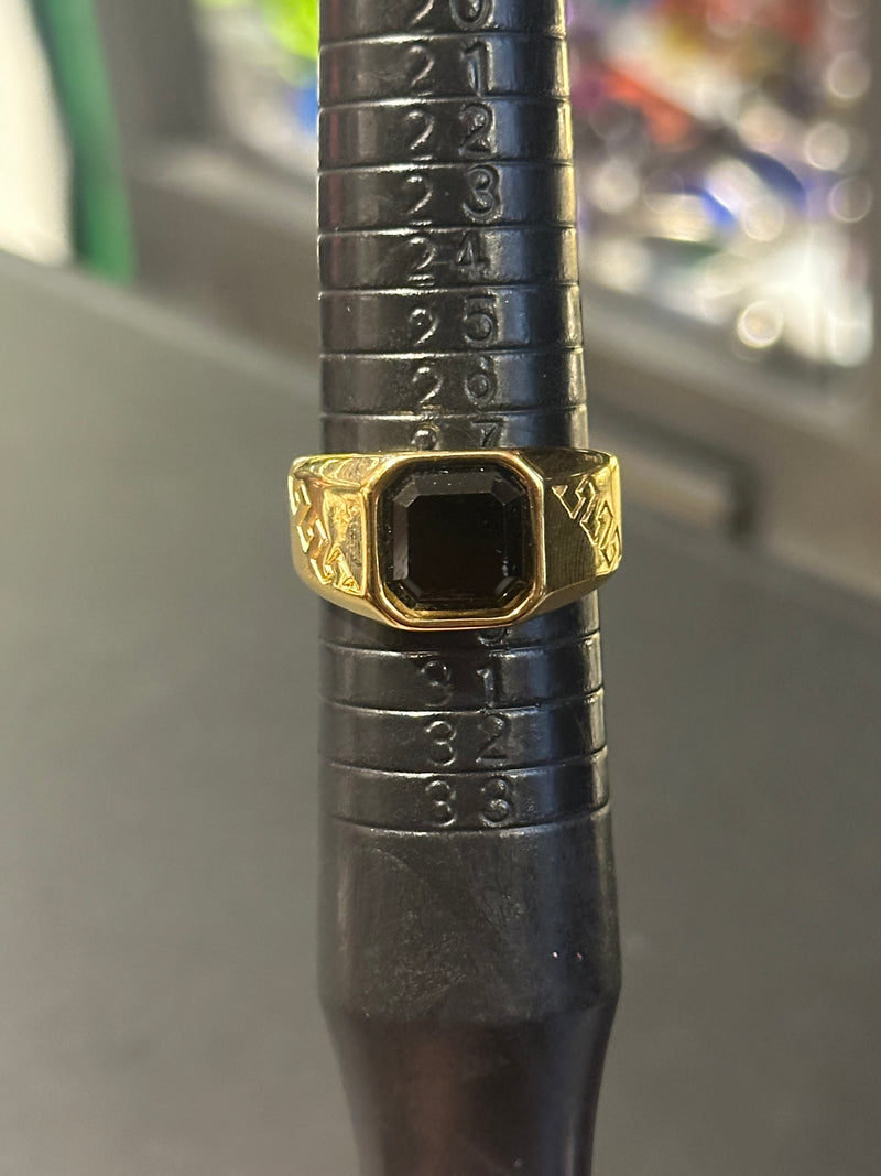 Anel Aço Inoxidável Dourado Detalhes Laterais - Pronta Entrega
