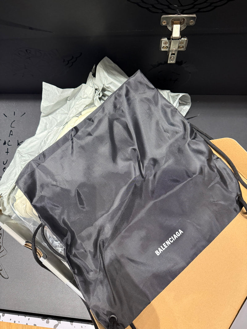 Tênis Balenciaga Triple S Beige White - Pronta Entrega