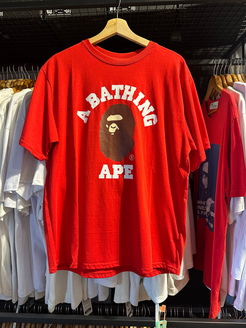 Camiseta BAPE Vermelho - Pronta Entrega
