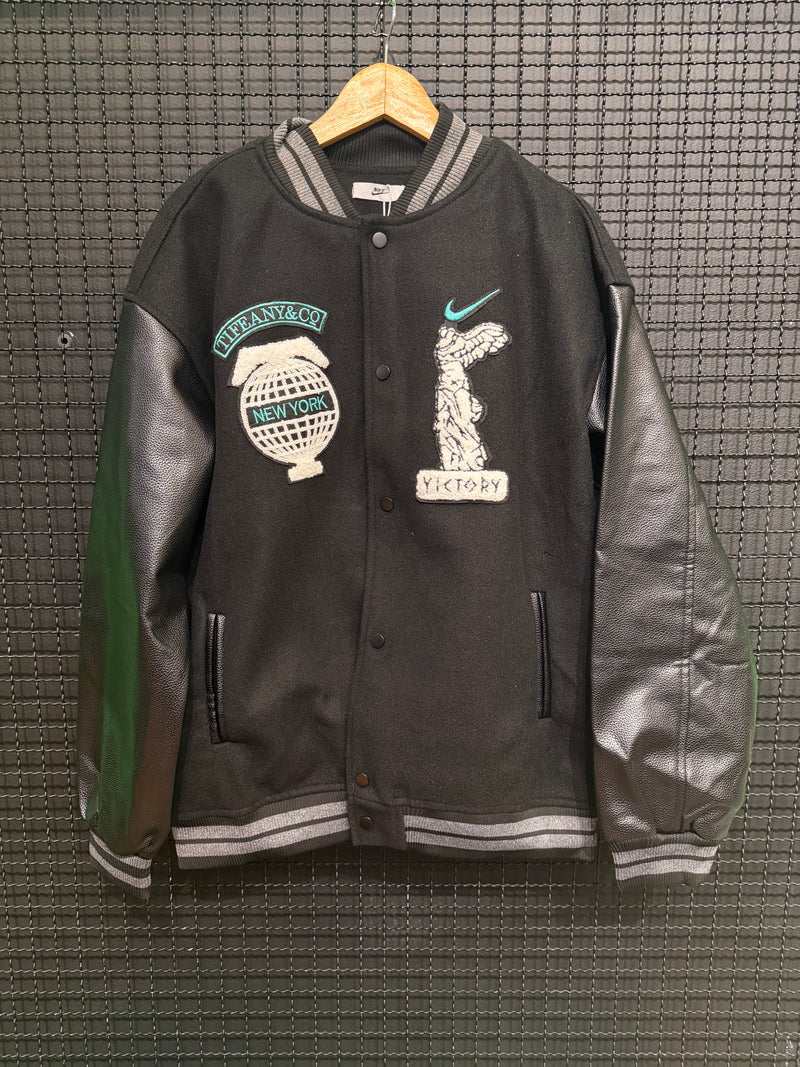 Jaqueta Varsity Nike X Tiffany & Co - Pronta Entrega