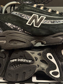 Tênis New Balance 1000 x Atmos “Bāṅdhnū” - Pronta Entrega