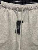 Short Essentials Fear Of God Cinza Claro - Pronta Entrega