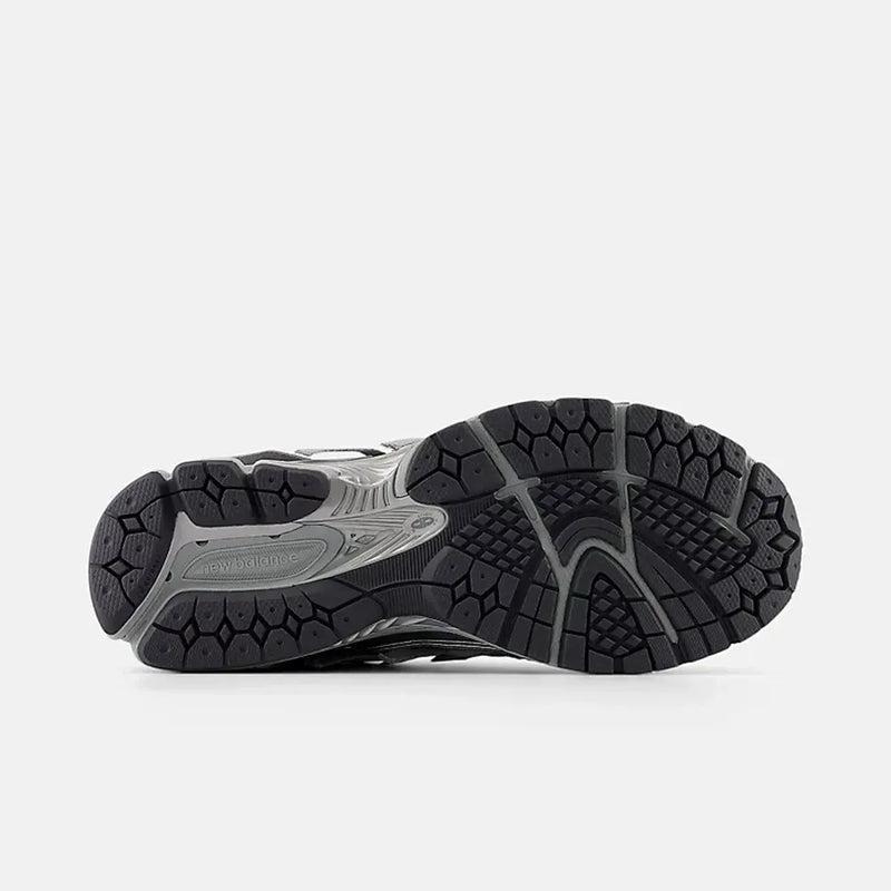 New Balance 1906A Concrete Silver Metallic