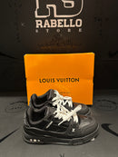 Tênis Louis Vuitton Trainer Black Embossed Monogram - Pronta Entrega