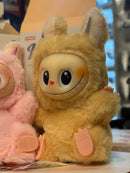 Boneco Labubu “Have a Seat” – Chaveiro | Mini Figura Colecionável Pop Mart - Pronta Entrega