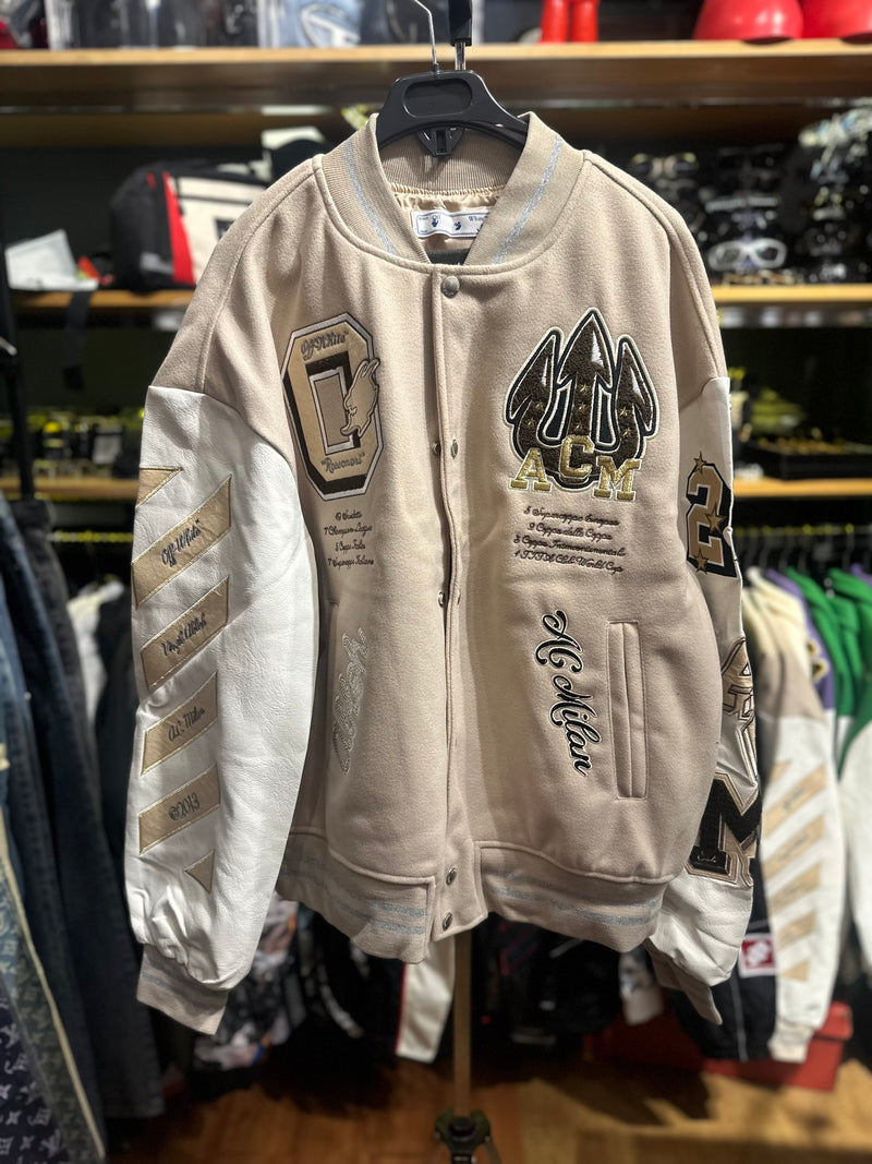 Jaqueta Varsity Off-White X A.C Milan Gold/White - Pronta Entrega