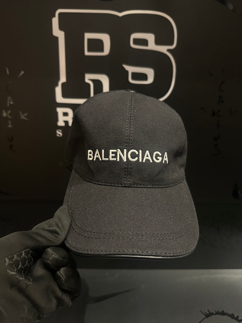 Boné Balenciaga Preto Aba Curva - Pronta Entrega