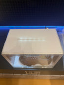 Sneaker Box LED Vitrine para Tenis com Luzes por Voz e Porta Magnética - Pronta Entrega