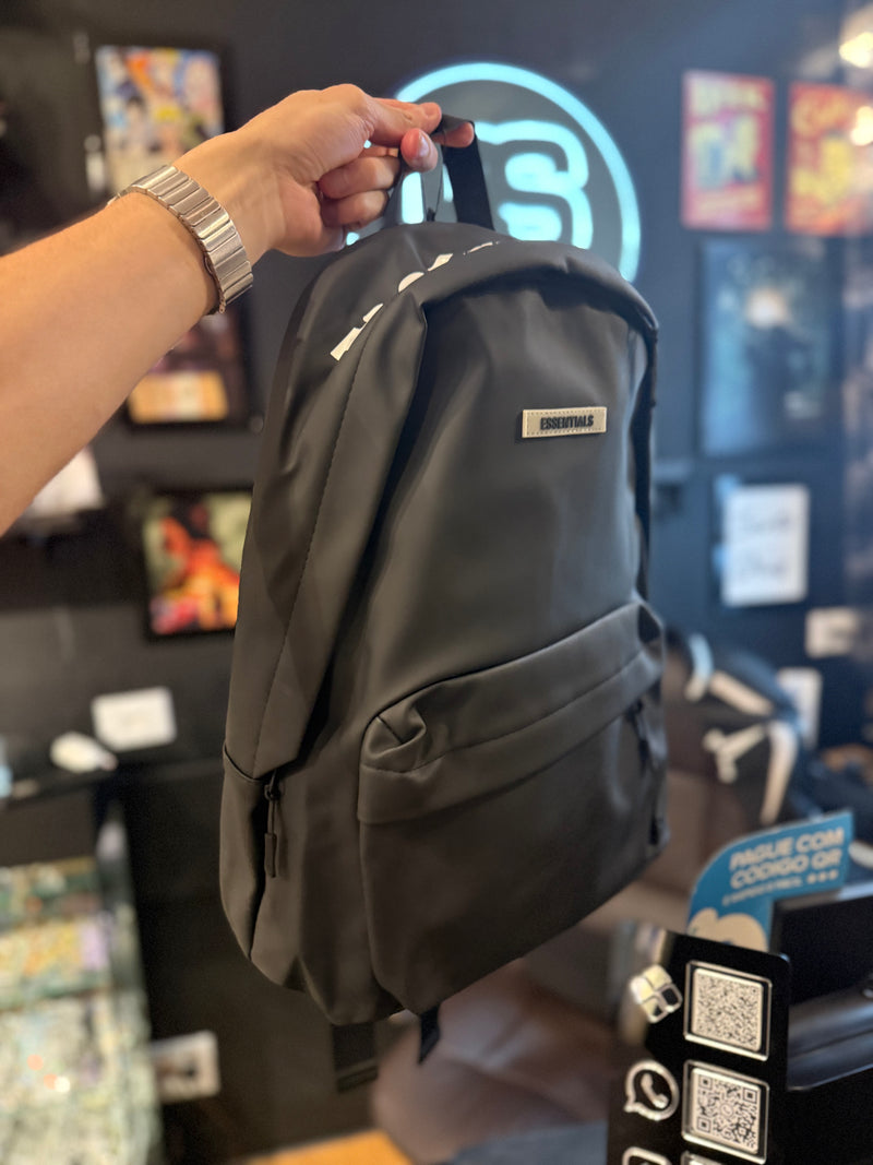 Mochila Essentials Couro Preto Mini Logo - Pronta Entrega