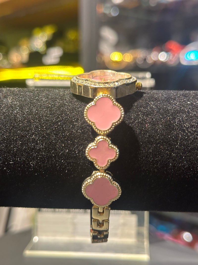 Relógio Pulseira Dourada Trevos Rosas 20 CM - Pronta Entrega