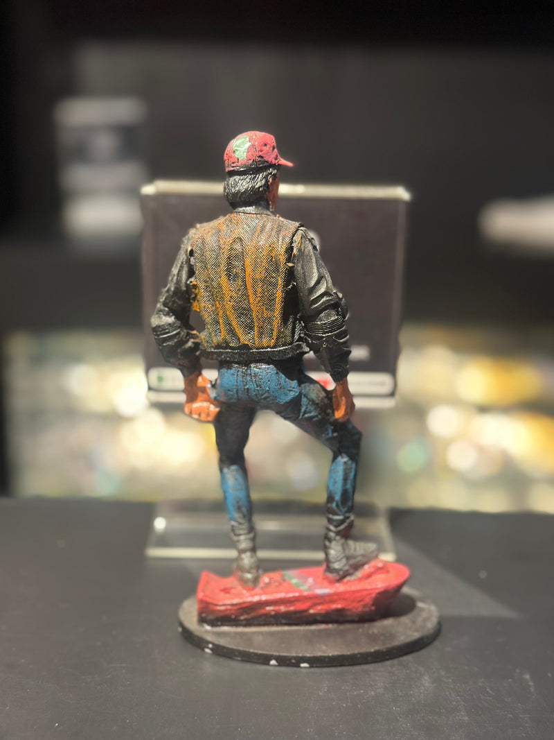 Boneco de Ação Marty Mcfly Hoverboard 18cm Resina - Pronta Entrega