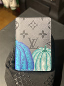 Carteira Louis Vuitton Yayoi Kusama Silver Blue - Pronta Entrega