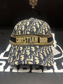 Boné Aba Curva Christian Dior Paris Bege/Azul Logo Frontal - Pronta Entrega