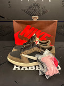 Tênis Nike Travis Scott x Air Jordan 1 Low Mocha - Pronta Entrega