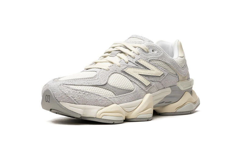 New Balance 9060 'Quartz Grey' Cinza / Creme