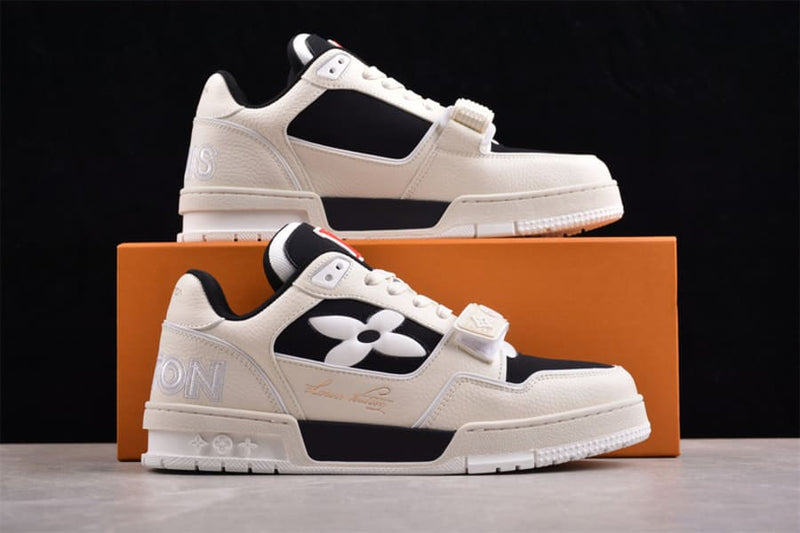 Louis Vuitton Trainer Black White Cream - Encomenda