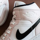 Tênis Air Jordan 1 Mid Feminino "Barely Pink" Rosa - Encomenda