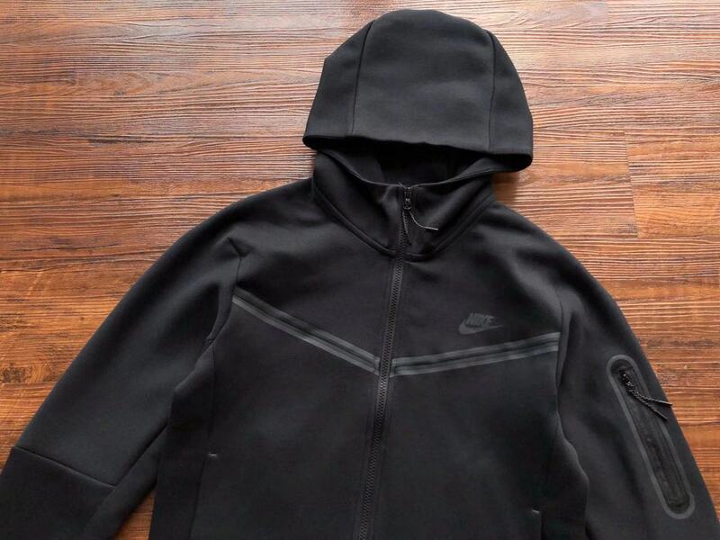 Conjunto Nike Tech Fleece Preto - Encomenda