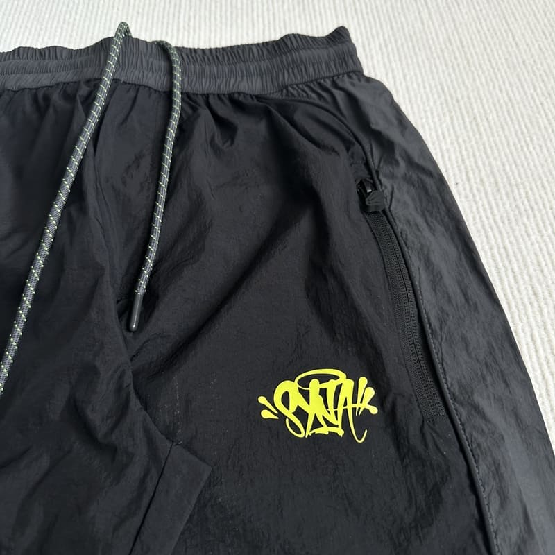 Conjunto Synaworld 'Syna Logo' Shell Preto/Cinza/Amarelo - Encomenda
