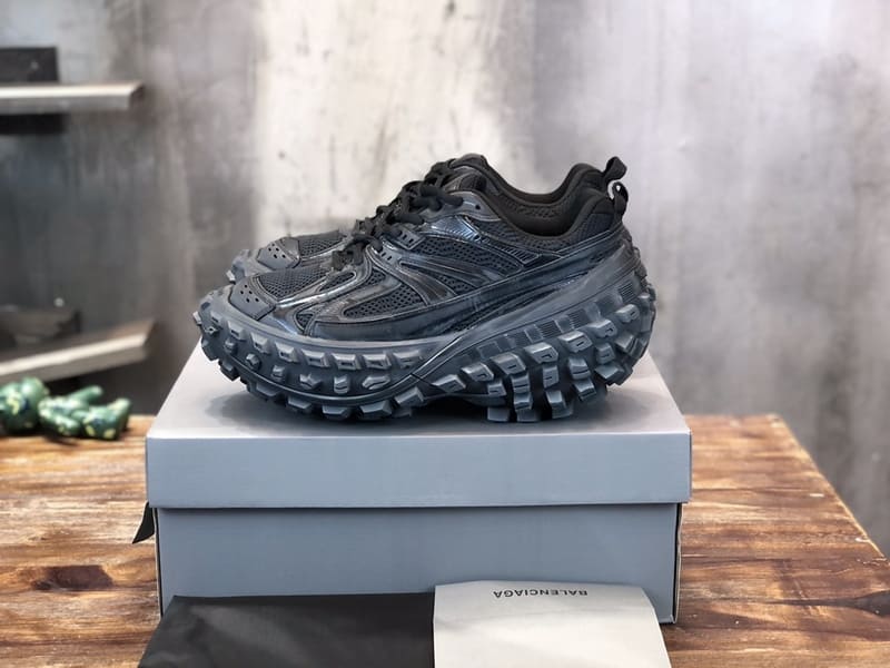 Balenciaga Bouncer Black - Encomenda