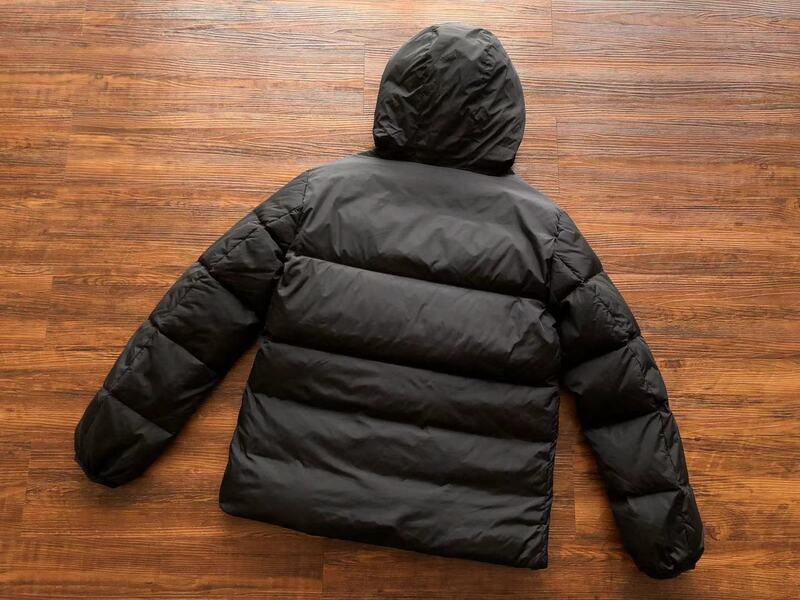 Jaqueta Moncler Montcla - Encomenda