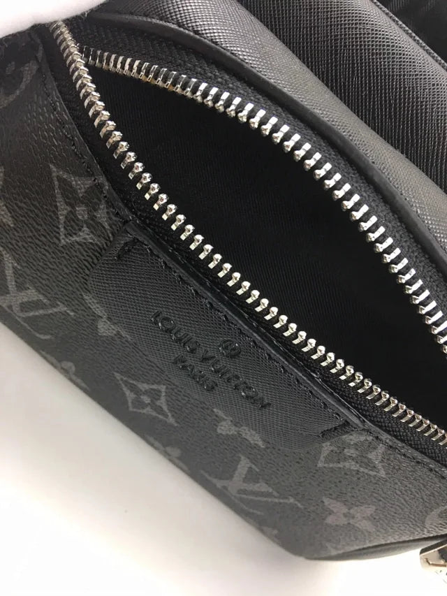 Louis Vuitton Outdoor Bumbag Black - Encomenda