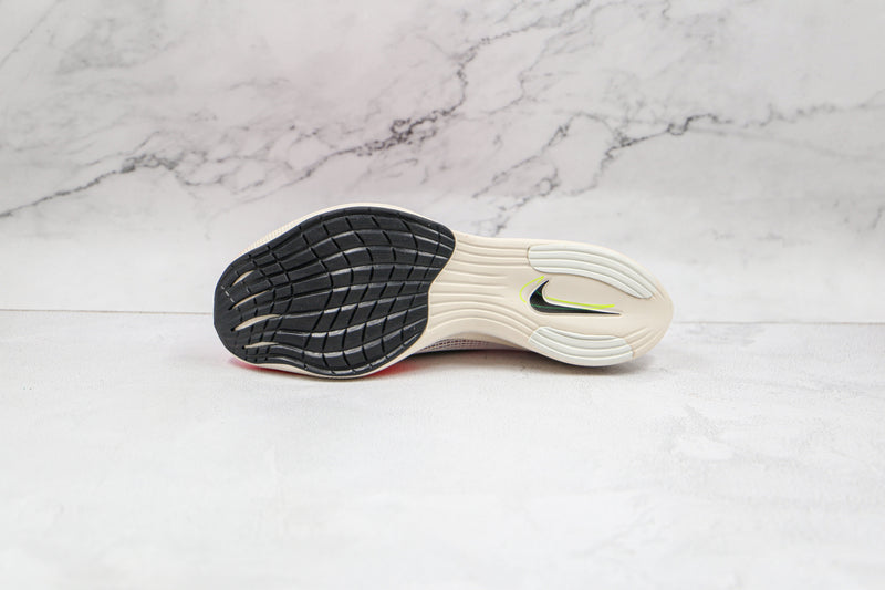 Nike ZoomX Vaporfly Next% 2 White Pink - Encomenda